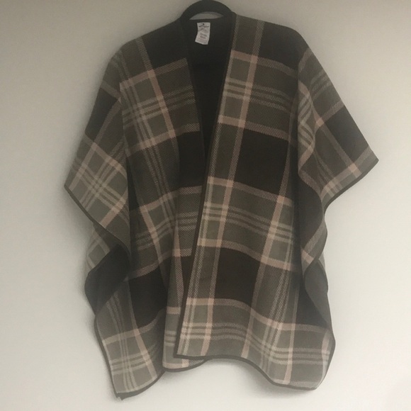 Woolrich Accessories - Brown and pink plaid reversible cape / wrap